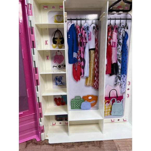 Barbie Doll Pink Portable Wardrobe Case - Picture 7 of 7